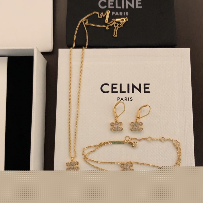 Ce**e bracelets